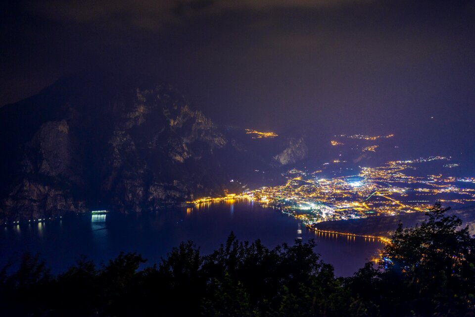 Dark night lights