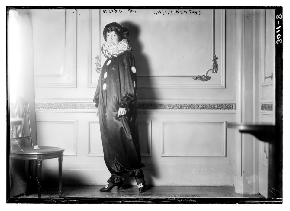 Mildred Rice (Mrs. R. Newton) LCCN2014695643