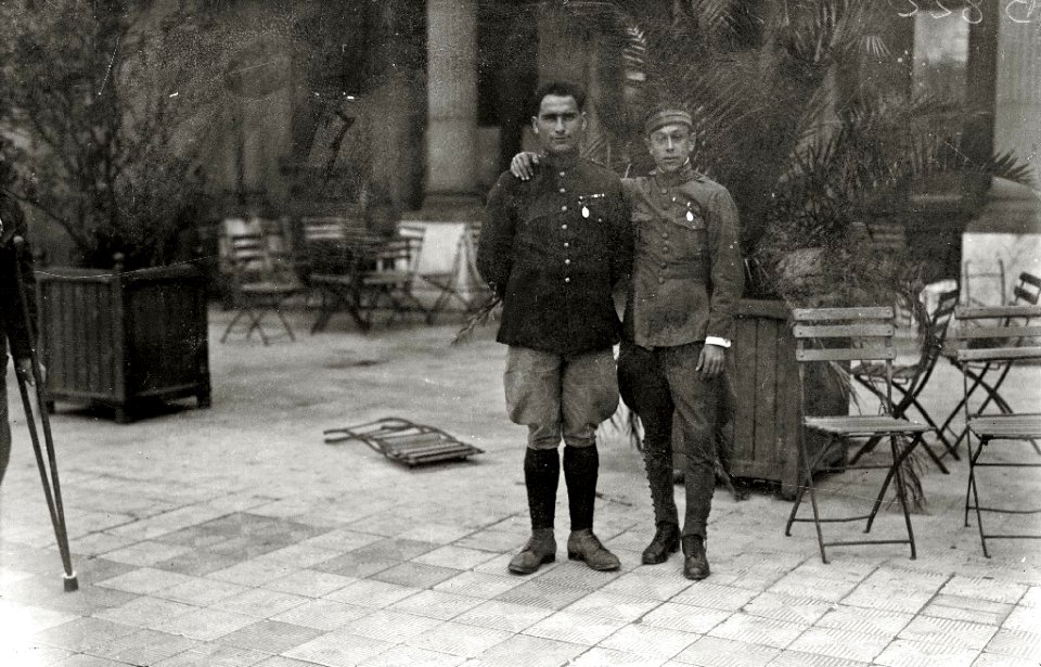 Militares heridos en la guerra de África en el Gran Casino de San Sebastián habilitado como hospital de la Cruz Roja (12 de 15) - Fondo Car-Kutxa Fototeka