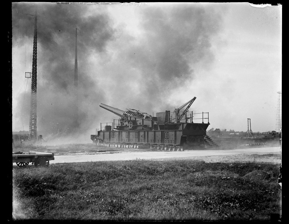 Military artillery LCCN2016890778