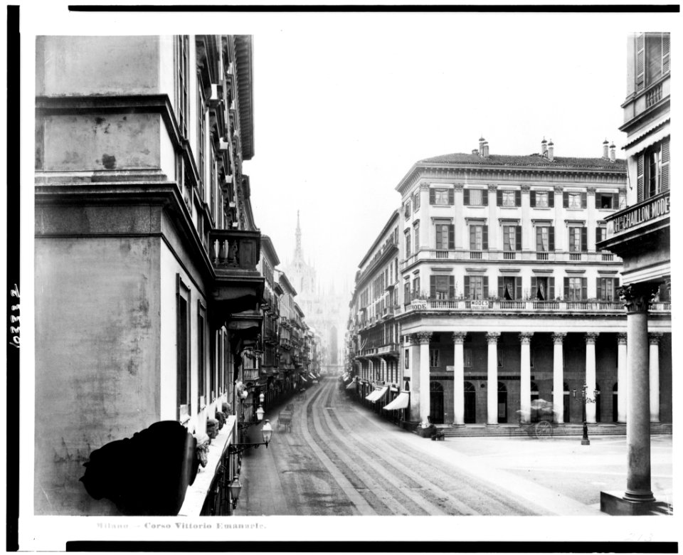 Milano-Corso Vittorio Emanuele LCCN91732136