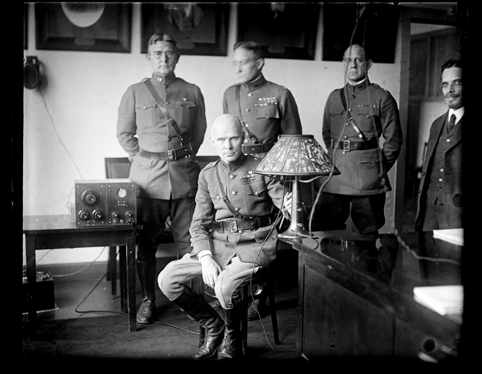 Military group LCCN2016891308