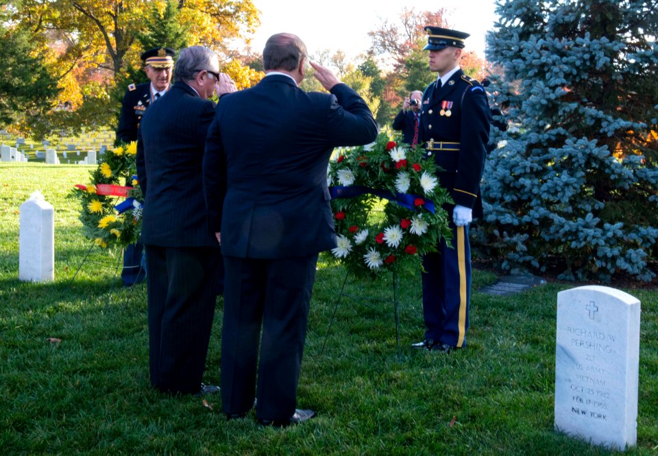 Military Order of Foreign Wars - graves (15781870012)