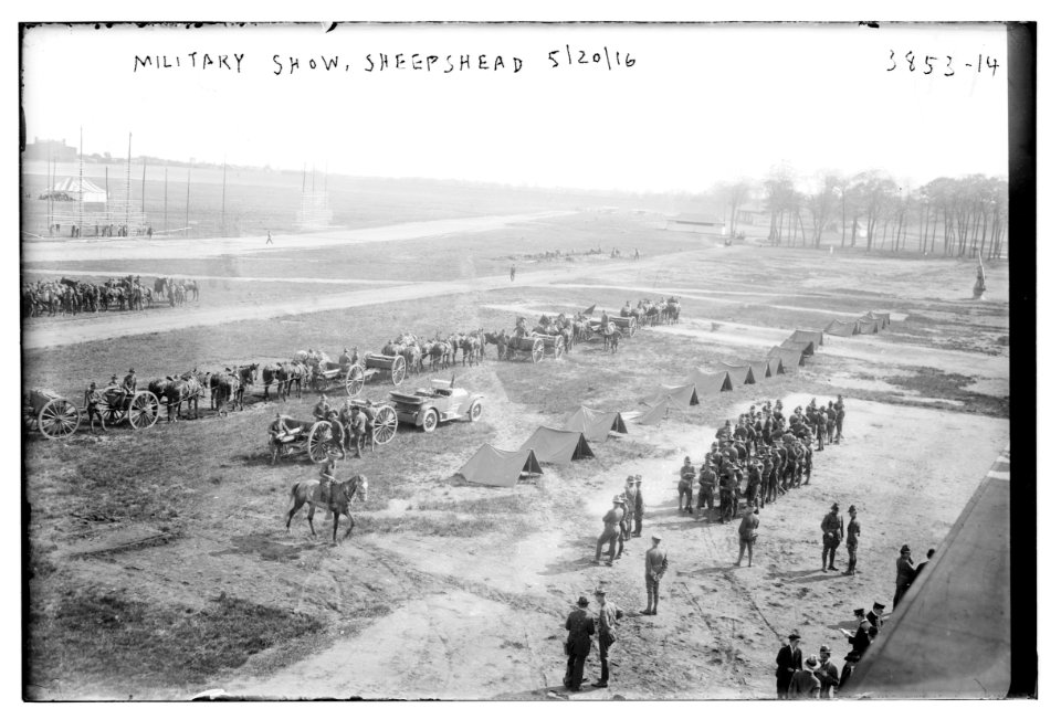 Military Show, Sheepshead, 5-20-16 LCCN2014701654