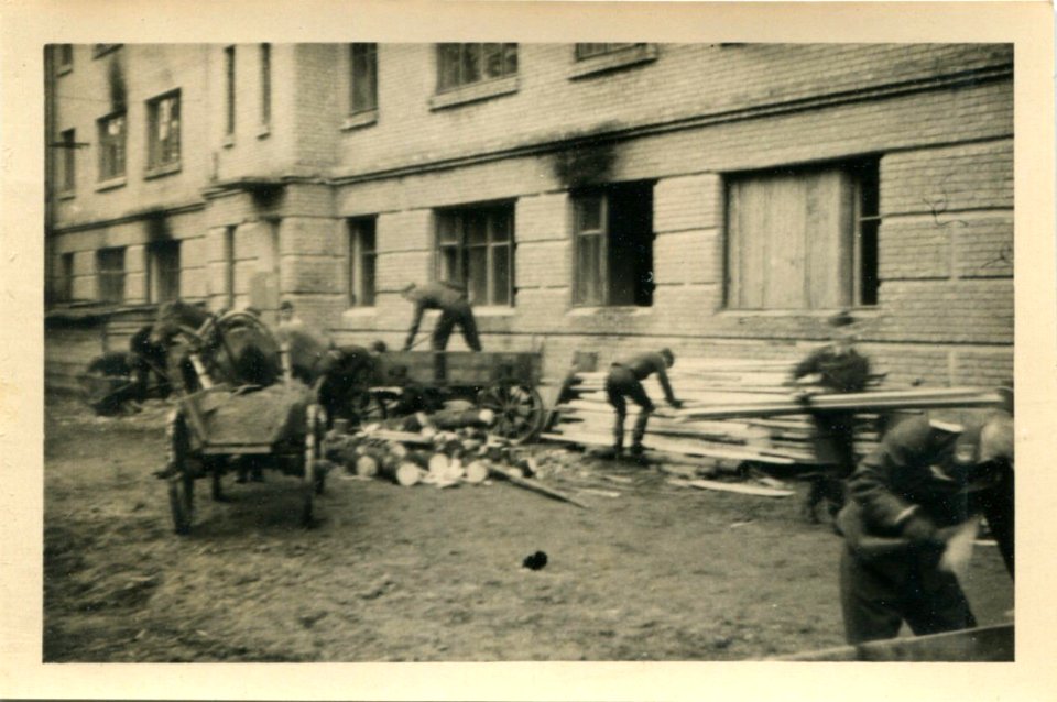 Miensk, Vialiki Les. Менск, Вялікі Лес (04.1943) (3)