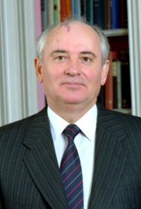 Mikhail Gorbachev in the White House Library