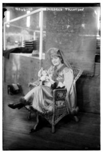 Mildred Tillotson LCCN2014703275