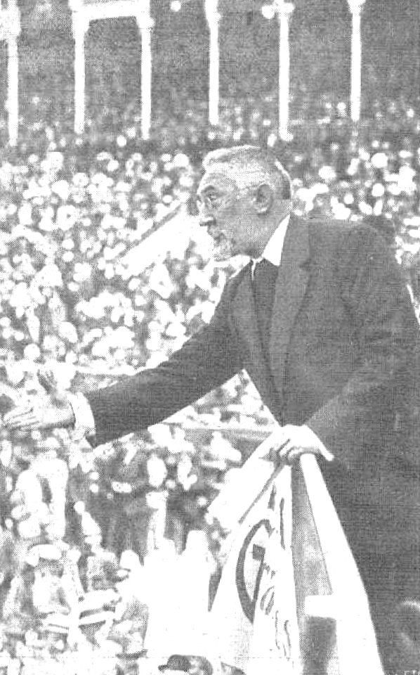 Miguel de Unamuno. Los oradores, perorando, de Campúa, Mundo Gráfico, 30 de mayo de 1917 (cropped)