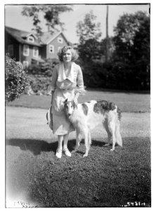 Miller (with dog) LCCN2014712669