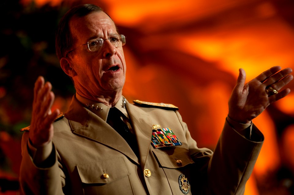 Mike Mullen addresses civic and business leaders