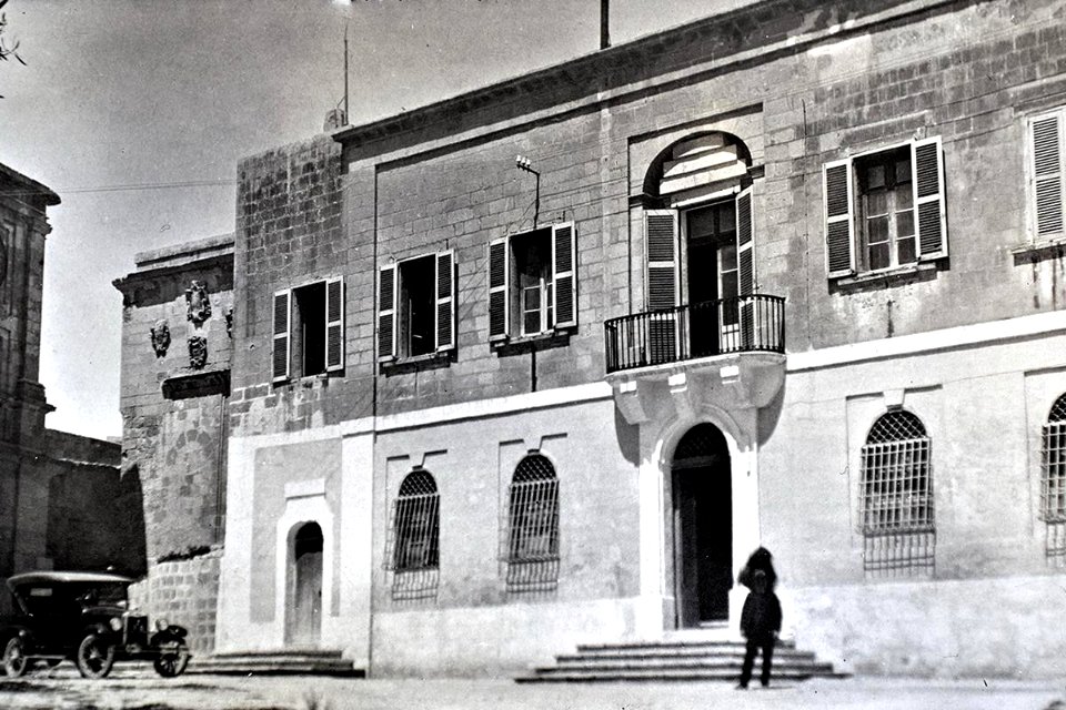 Mikiel Farrugia, The Law Courts in the Gozo Citadel