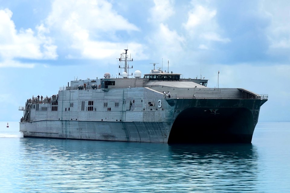 Millinocket arrive in Kiribati 150602-N-HY254-015 (cropped)