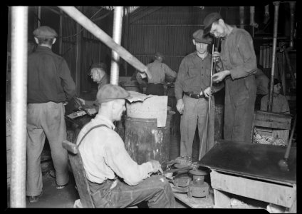 Millville, New Jersey - Glass bottles. (Men at work.) - NARA - 518662