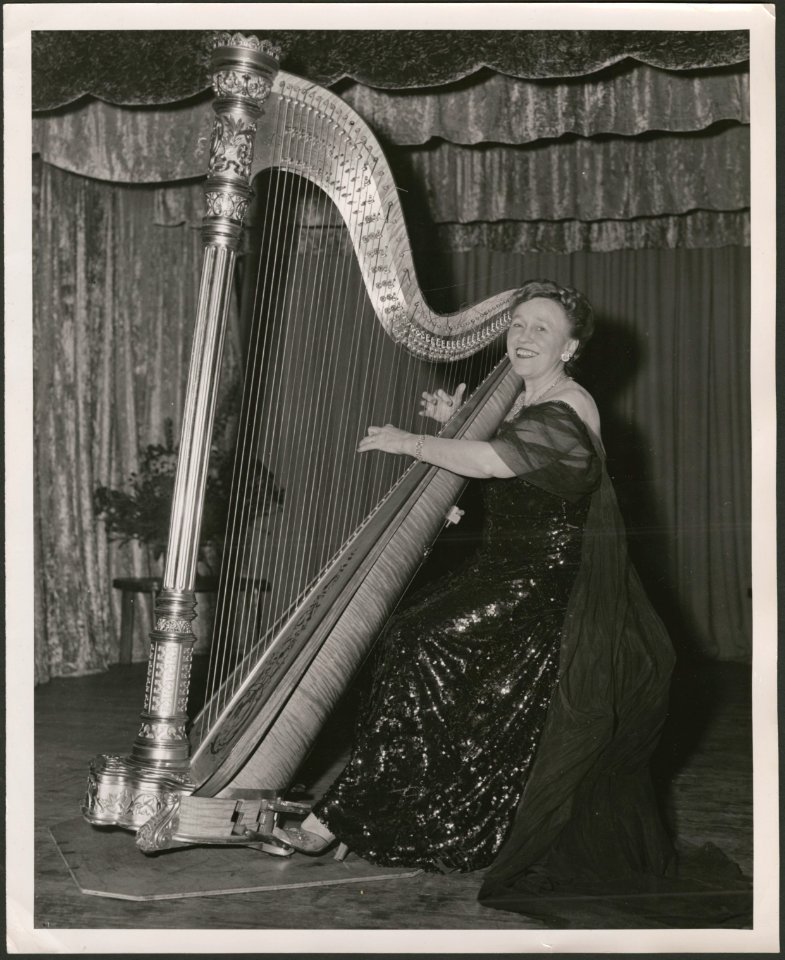 Mildred Dilling with harp