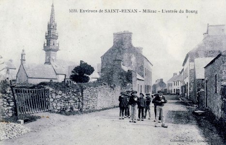 Milizac Entrée du bourg Villard