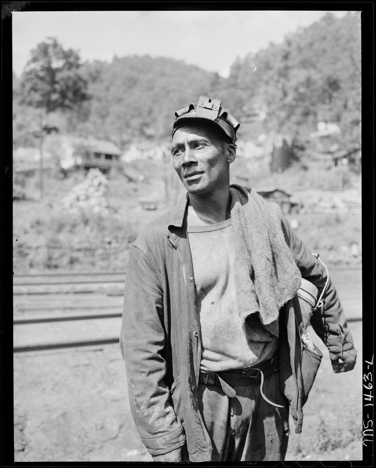 Miner. Gilliam Coal and Coke Company, Gilliam Mine, Gilliam, McDowell County, West Virginia. - NARA - 540803