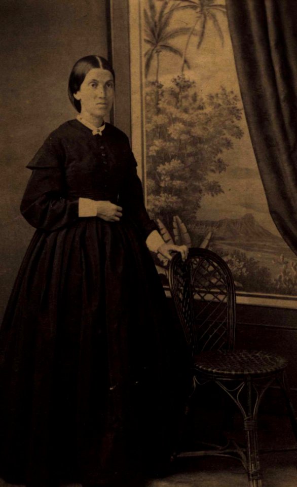 Minerva Clarissa Brewster Bingham, photograph by H. L. Chase, Mission Houses Museum Archives