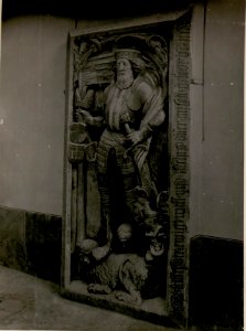 Millstadt, Grabmal eines Grossmeisters des Grossordens. (BildID 15509893)