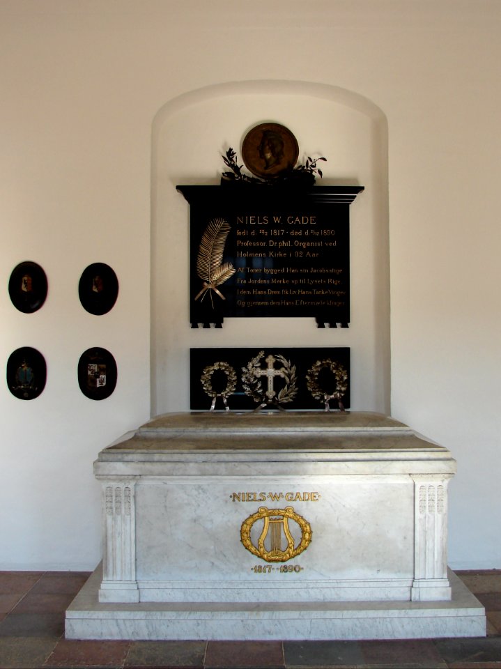 Niels W. Gade Holmen
