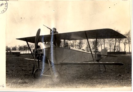Nieuport 10B prototype with pilot and gunner in cockpit - Fonds Berthelé