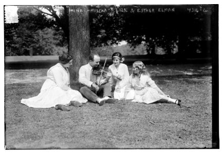 Mina, Mischa, Liza, & Esther Elman LCCN2014705374