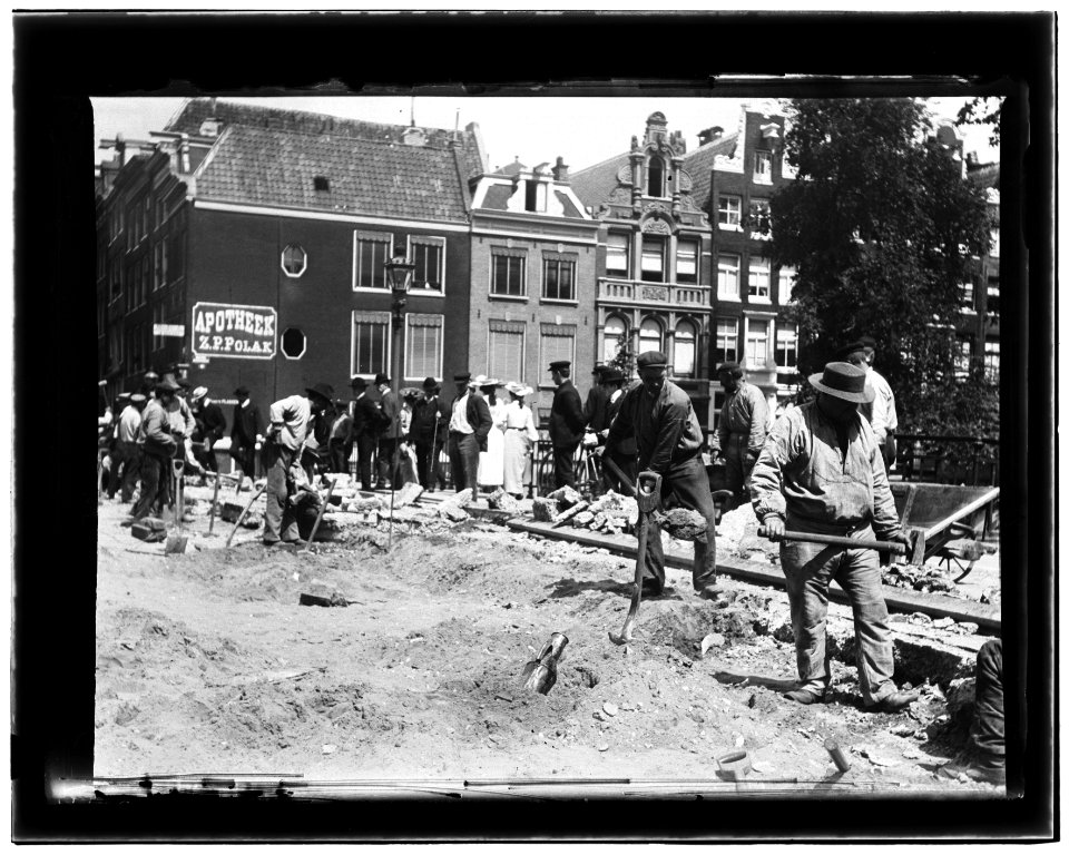 Nieuwe Keizersgracht 9-11-13 enz (vlnr) Jacob Olie (max res)