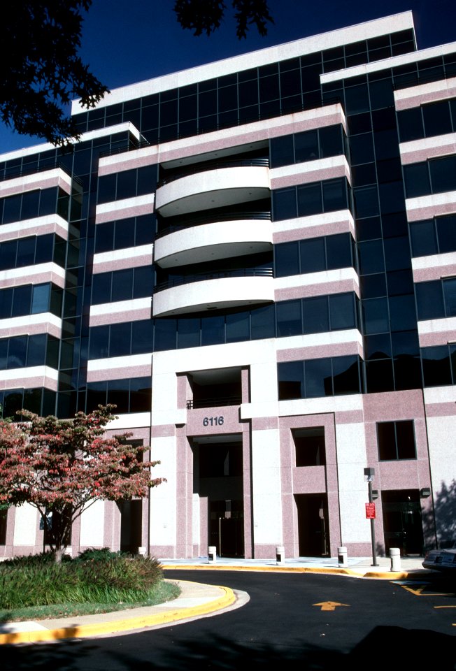 NIH 6116 building (3)