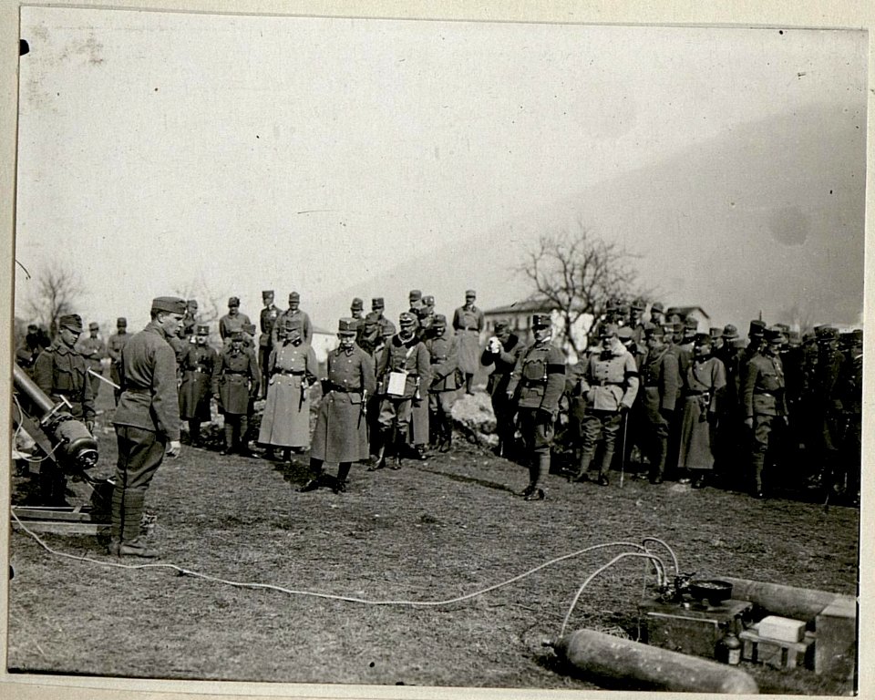 Minenwerfer an der Arbeit in Selva bei Levico (BildID 15624725)