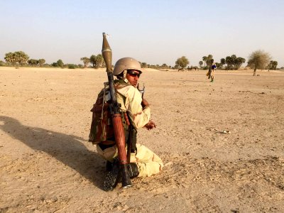 Nigerien soldier with a RPG, near Assaga, 2016