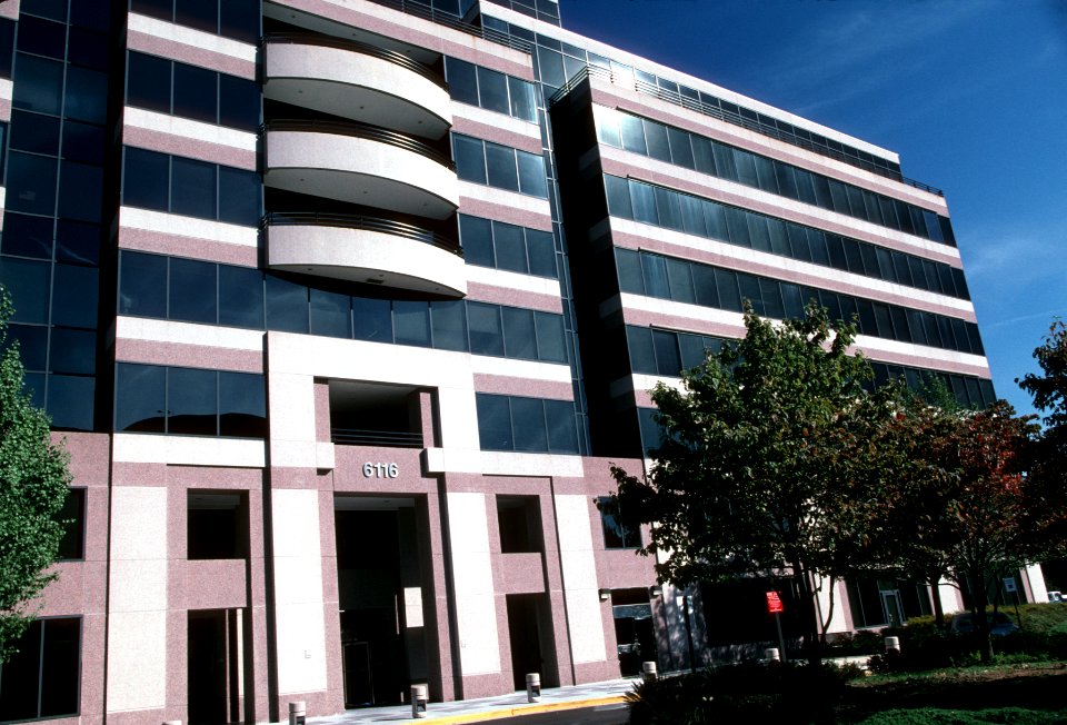 NIH 6116 building (6)