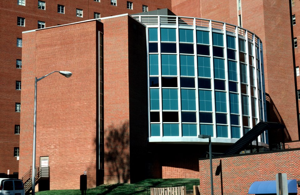NIH building 10 (3)