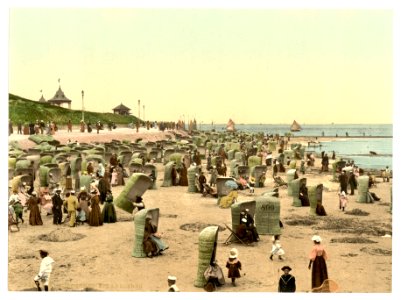 Norderney, life on the beach, Germany-LCCN2002696193