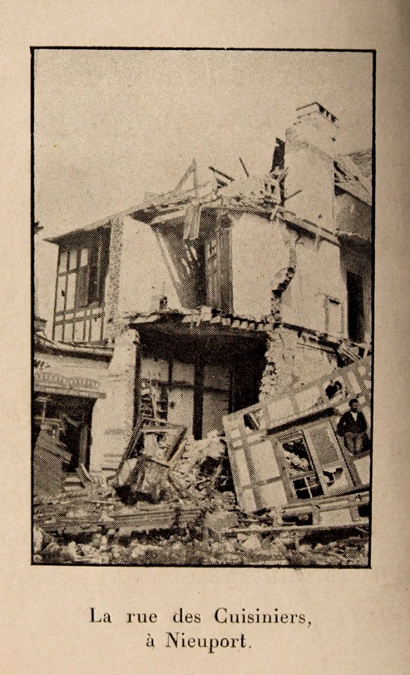Nieuport 1915-rue des cuisiniers en ruine-01