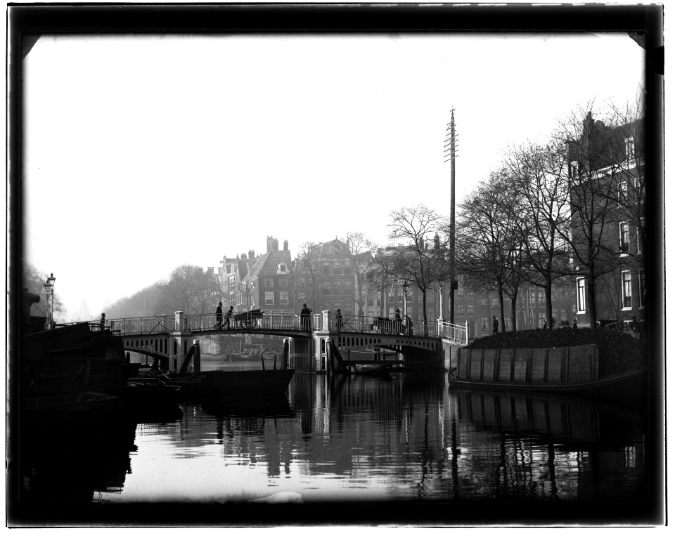 Nieuwe Prinsengracht 1 (rechts) Jacob Olie (max res)