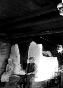Norge. Rökstuginteriör från Hillombråten, Brandvold finnskog - Nordiska museet - NMA.0078690