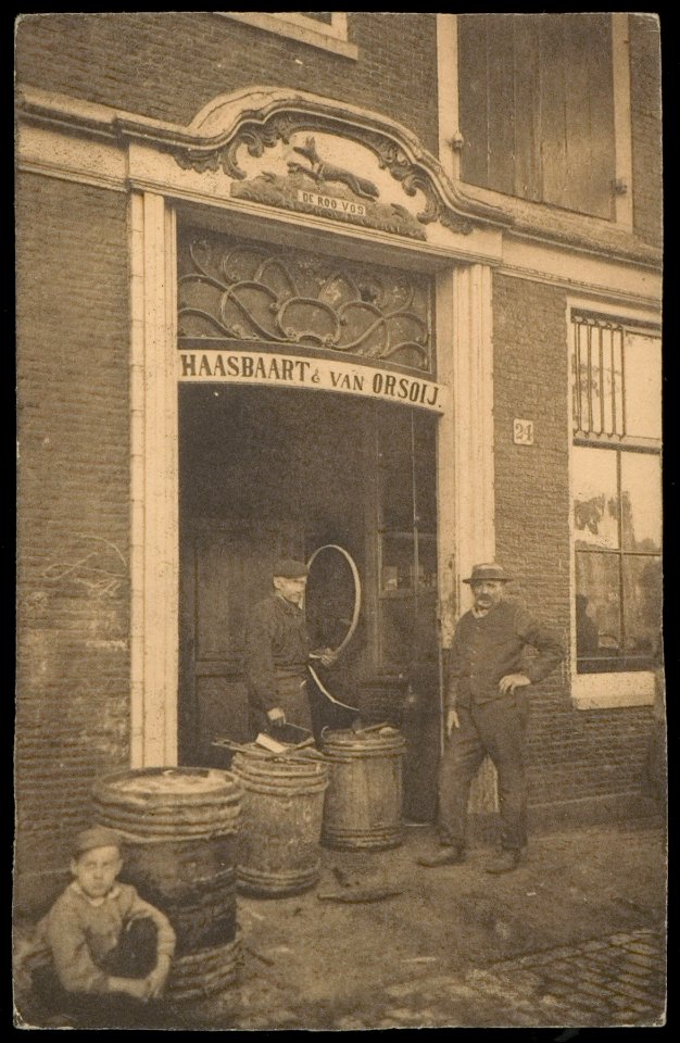 Nieuwe Teertuinen 24 met teerverwerkend bedrijf Haasbaart en van Orsoy. Uitgave A.J. Nuss, Amsterdam, Afb PBKD00132000002
