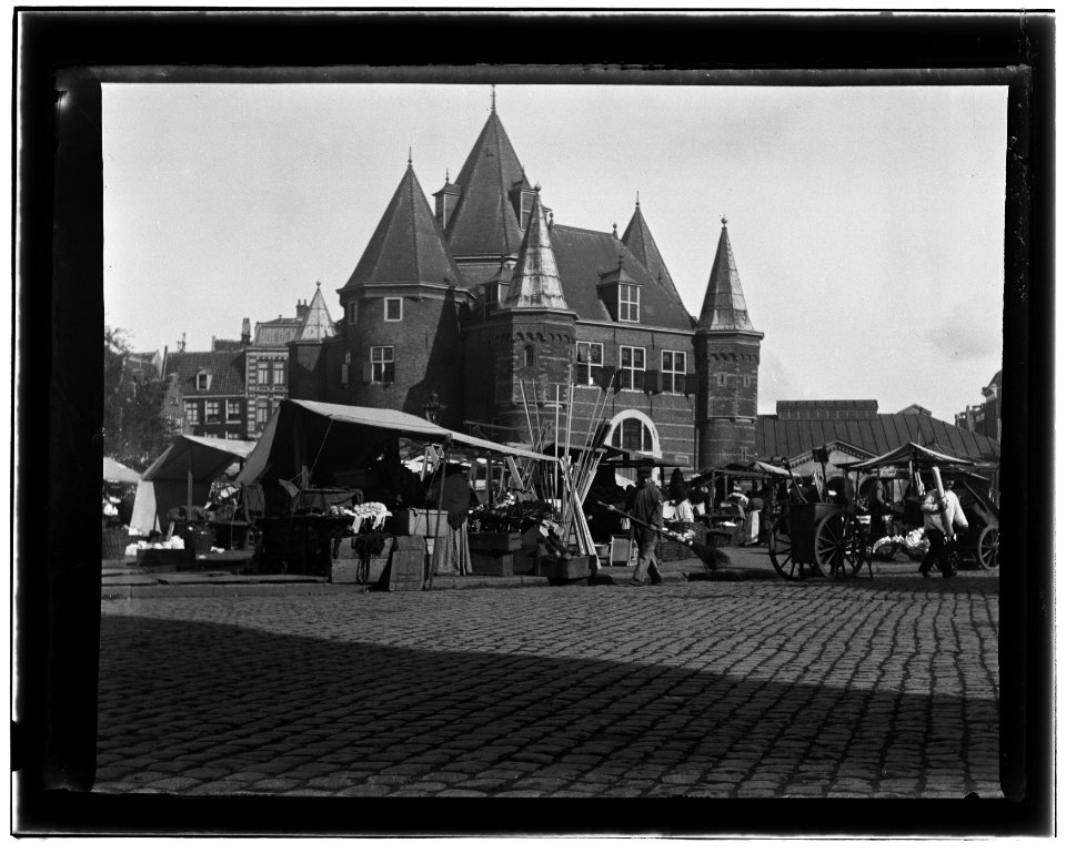 Nieuwmarkt, foto 3 Jacob Olie (max res)