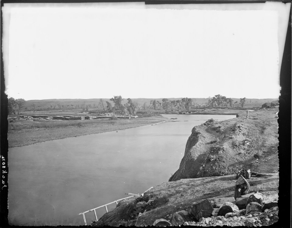 North Platte River, at Fort Steele. Carbon County, Wyoming - NARA - 516615