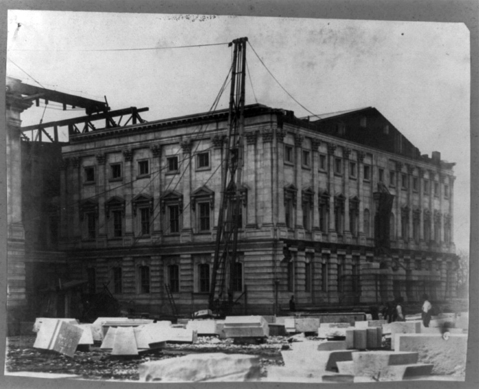 North wing, east front. Traversing crane for construction of connecting corridors LCCN2009631497