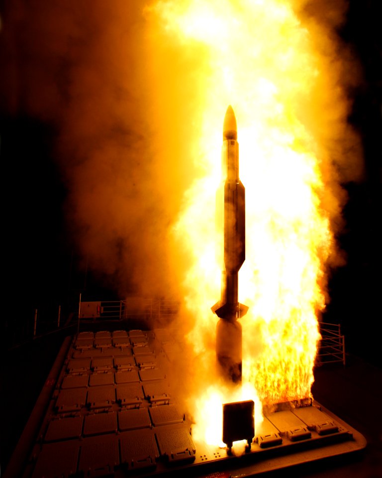 Night launch of a RIM-161 Standard SM-3