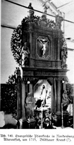 Nordenburg, Evangelische Pfarrkirche, Altaraufsatz, 1715, Bildhauer Joseph Anton Kraus (zugeschrieben)