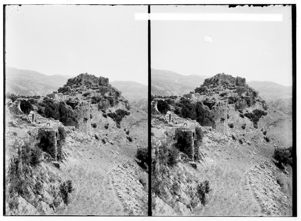 Northern views. Castle of Subeibeh above Banias LOC matpc.01121
