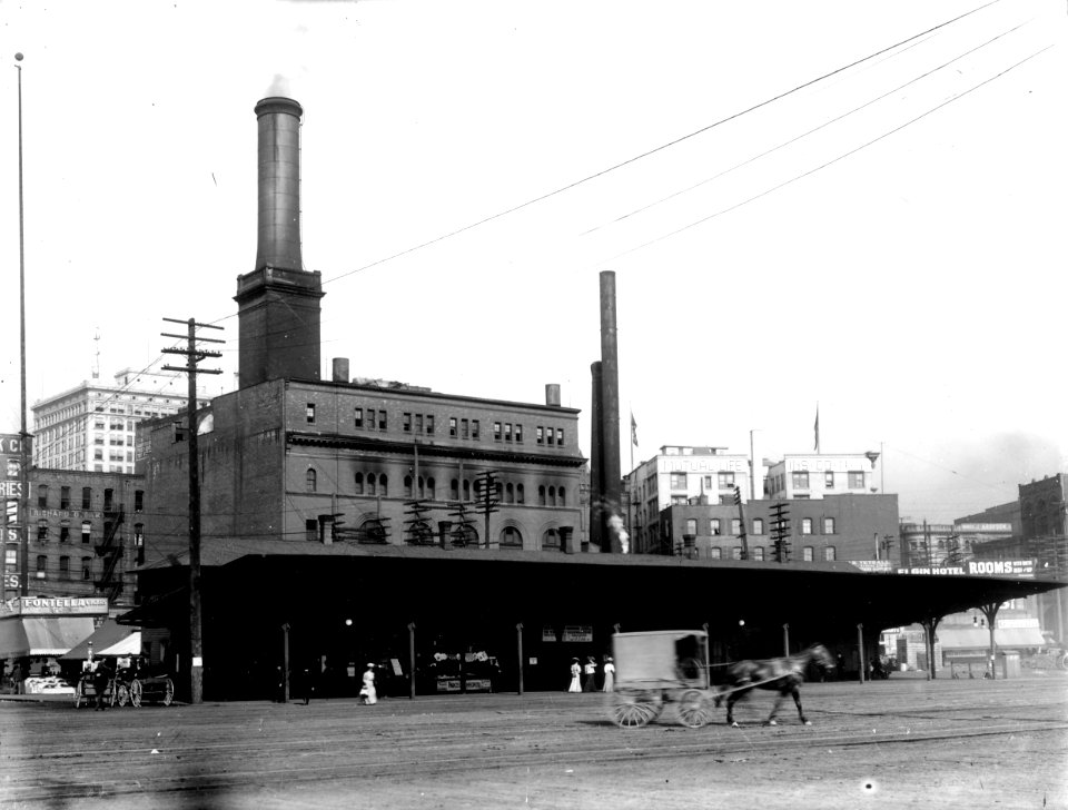 Northern Pacific Railroad depot at Columbia St and Railroad Ave, Seattle, 1906 (WARNER 631)