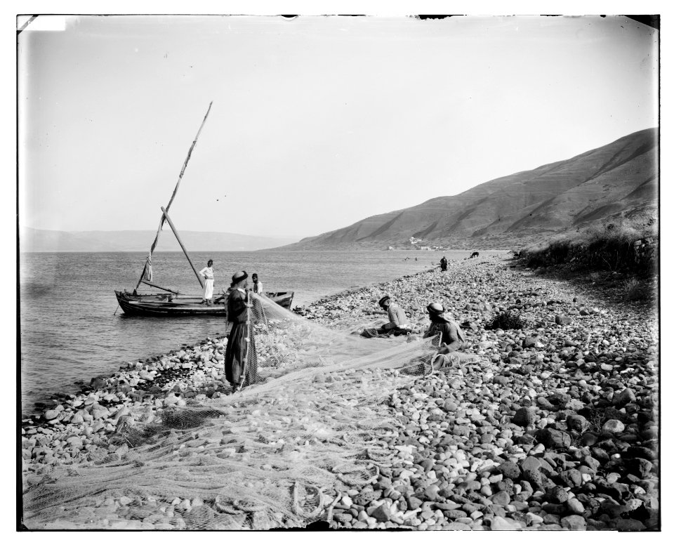 Northern views. Fishermen mending their nets LOC matpc.07019
