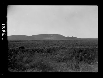 Northern views. Megiddo. Tell el-Mutesellim. Distant view of the entire mound. (Haifa Road) LOC matpc.15359