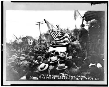 Northfield, Minn. Elephant greeting Taft. Sept. 26 LCCN90710002