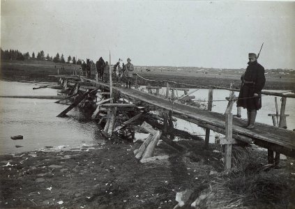 Notsteig an Stelle der abgebrochenen Strypabrücke bei Zlotniki-Burkanow (BildID 15438537)