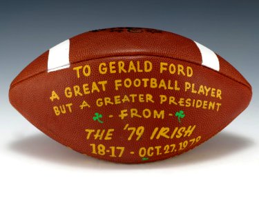 Notre Dame Football (1983.384)