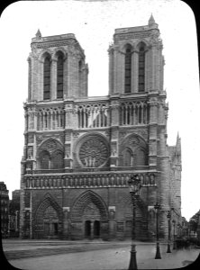 Notre Dame, Paris, France, 1903.