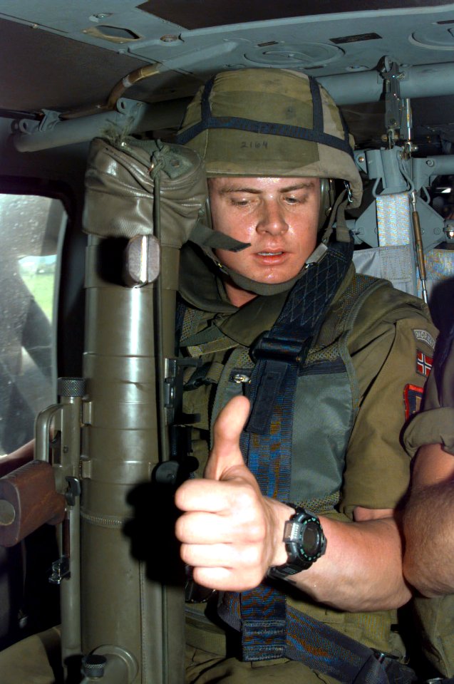 Norwegian mech battallion soldier in UH-60
